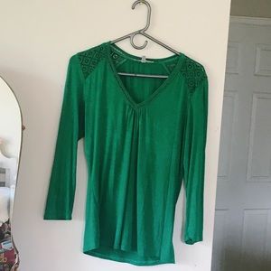 Green 3/4 sleeve cutout top